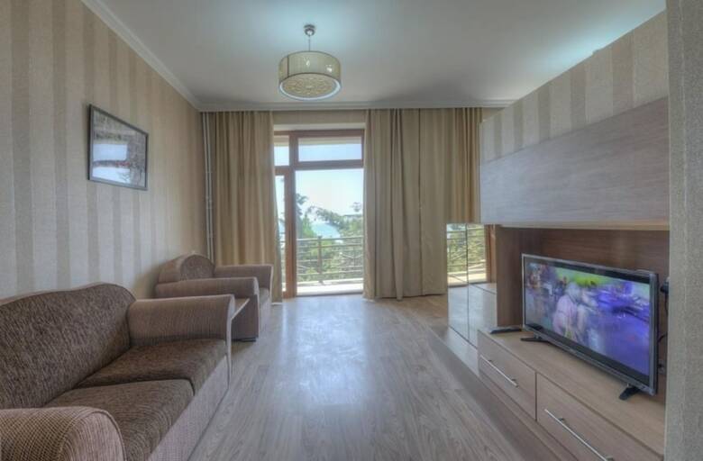 Shihov Hotel