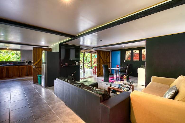 Hotel The Green Jungle House