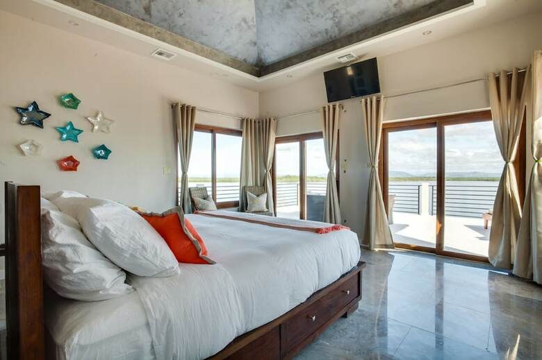 Villa Laguna Gecko