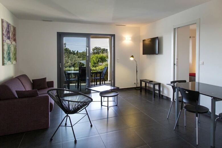 Hotel L'albitru