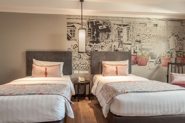 Hostal Ang Mor Lao Poshtel - Adults Only