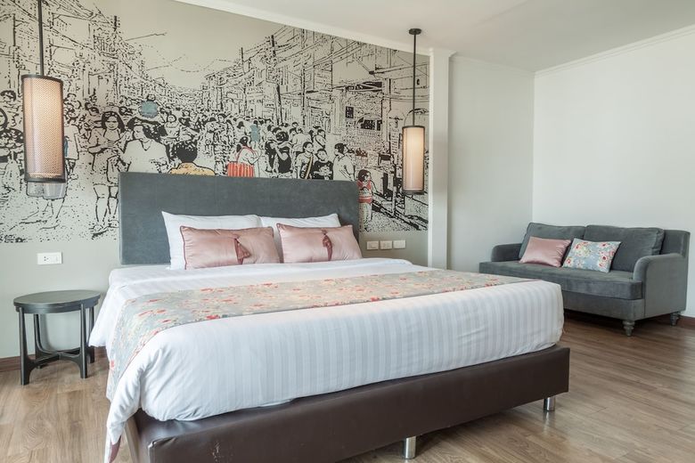 Hostal Ang Mor Lao Poshtel - Adults Only