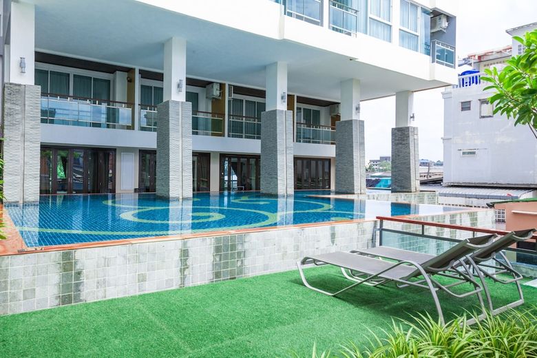 Hostal Ang Mor Lao Poshtel - Adults Only