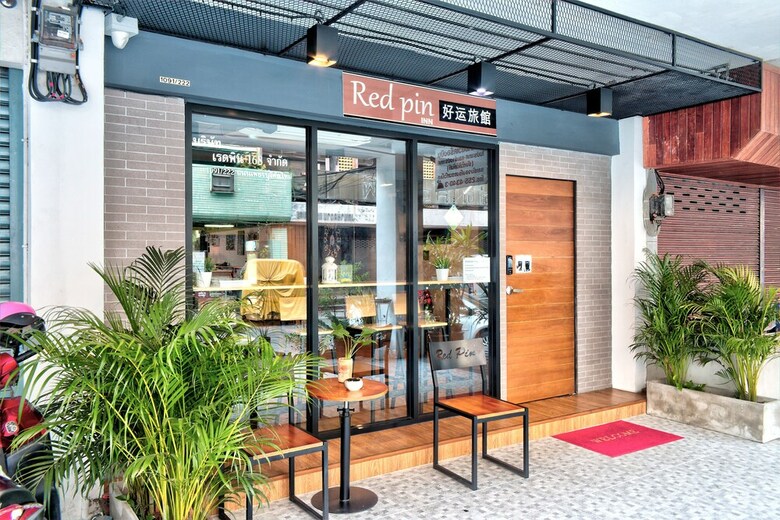 Hotel Red Pin Inn