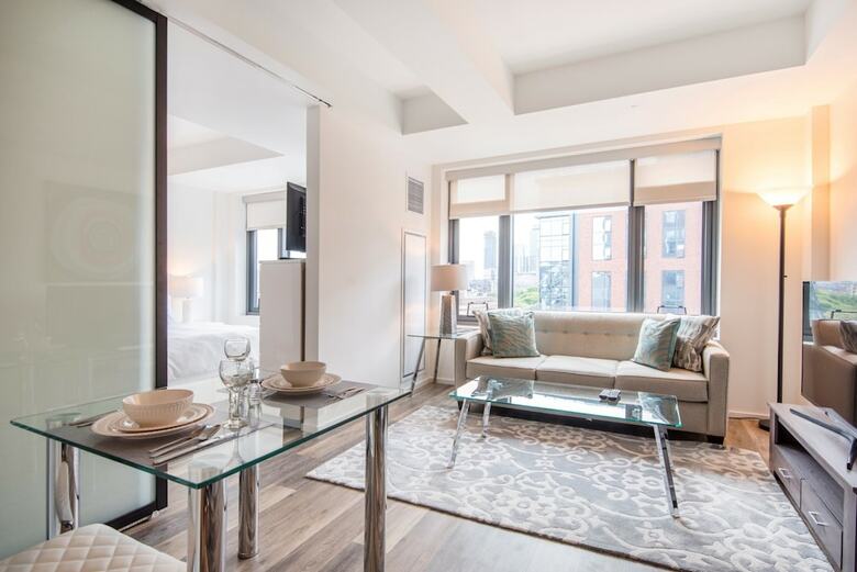 Aparthotel Global Luxury Suites In South End