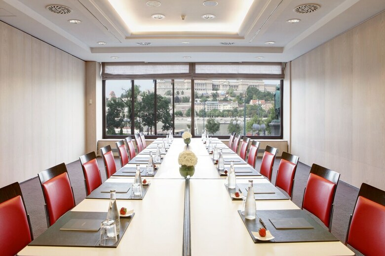 Hotel Sofitel Budapest Chain Bridge