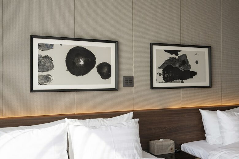 Hotel Sinho Brown-dot
