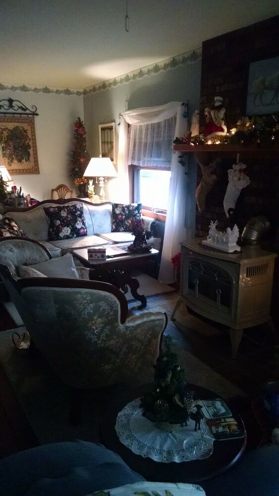 Lake Valley Legends B&B