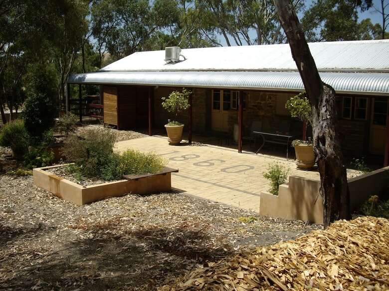 1860 Wine Country Cottages