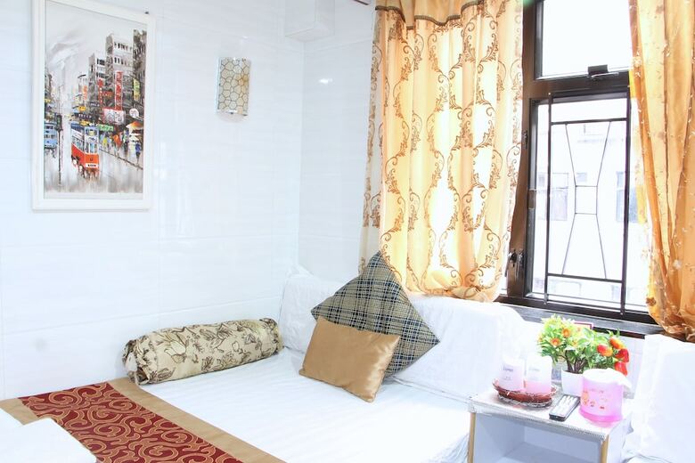 Hotel Strawberry Guest House