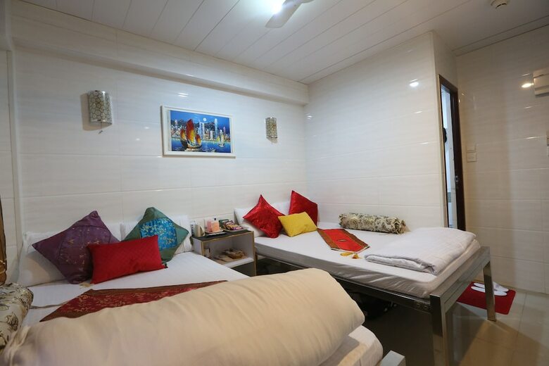 Hotel Strawberry Guest House