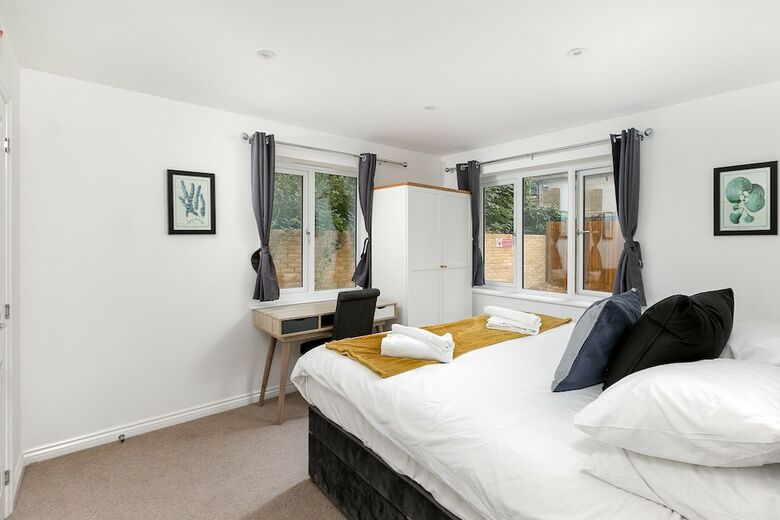 Hertford Serviced Apartments (Peymans)