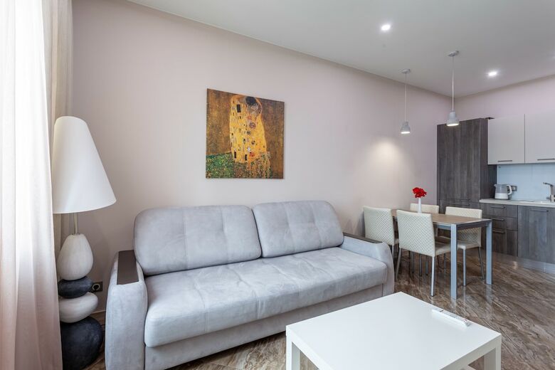 Apartamentos Second House