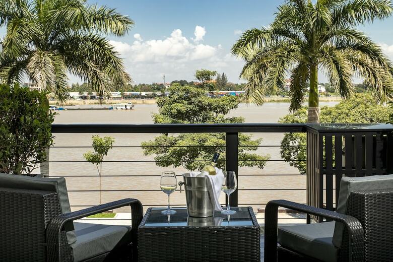 Aparthotel Tao Riverside Residence