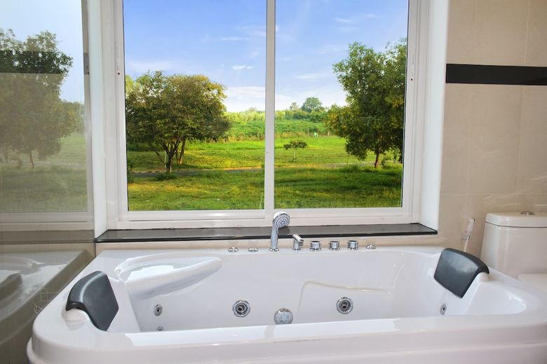 Green View Villas