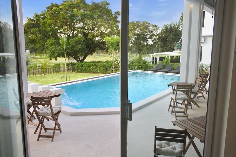 Green View Villas