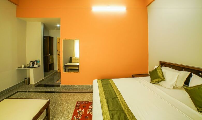 Hotel Treebo R S Palace Pushkar