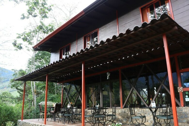 Hotel de Monta�a El Pelicano