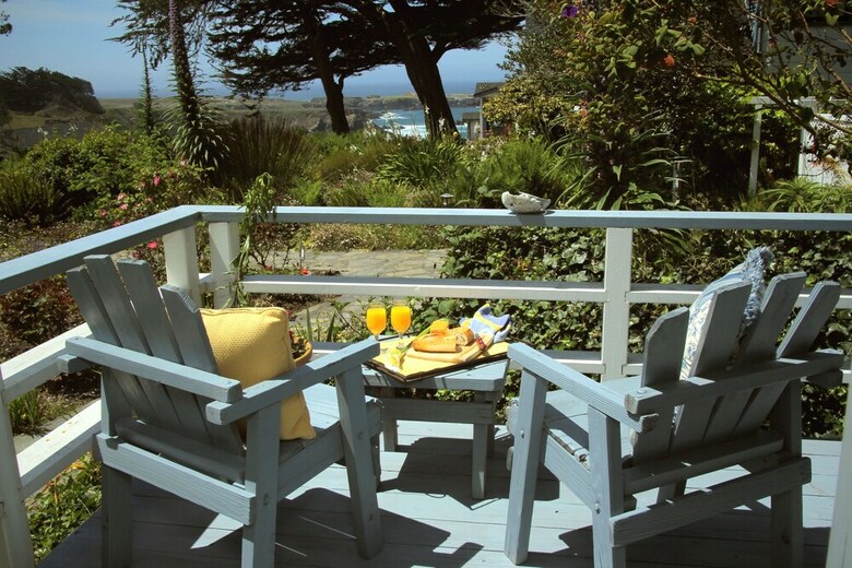 Bed & Breakfast Agate Cove Inn