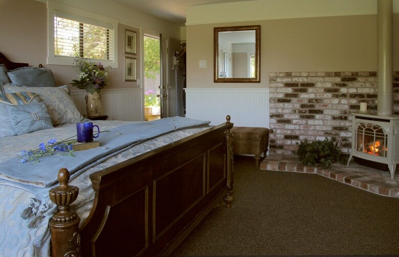 Bed & Breakfast Agate Cove Inn
