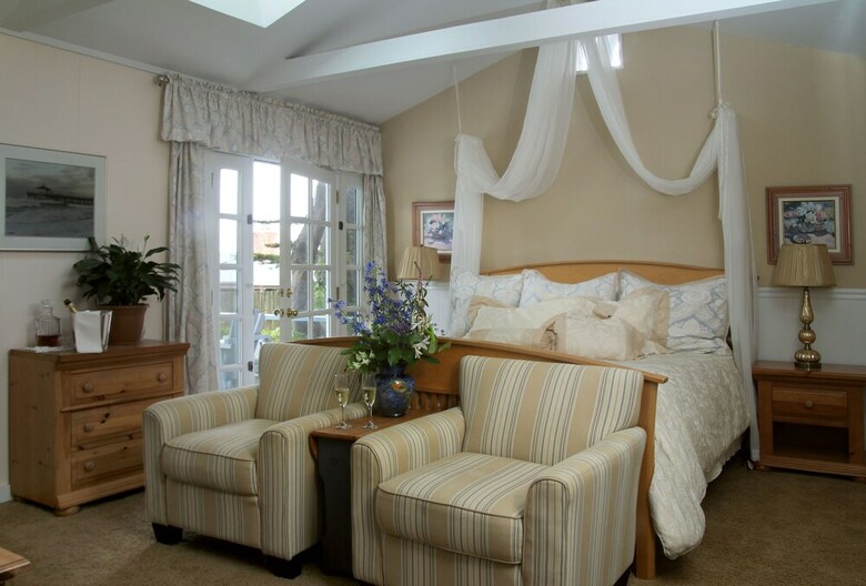 Bed & Breakfast Agate Cove Inn