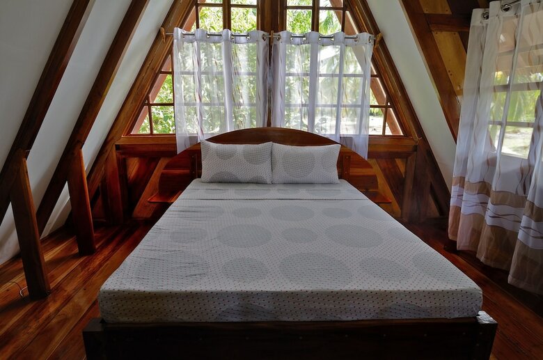 Hotel Kalachuchi Beach Resort