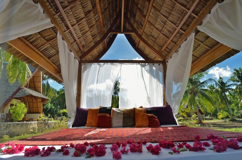 Hotel Kalachuchi Beach Resort