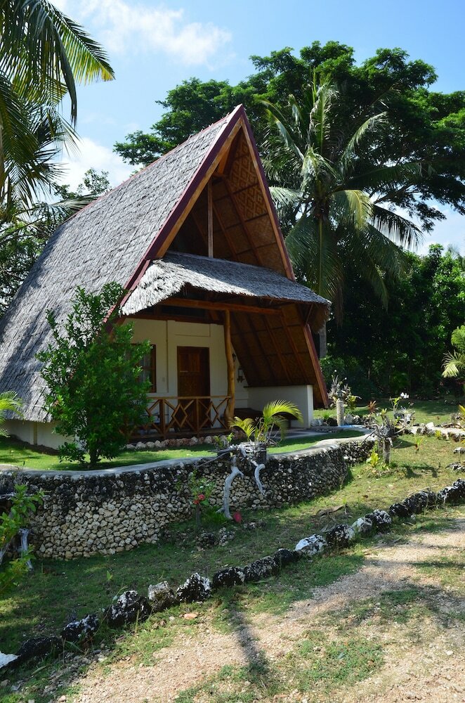 Hotel Kalachuchi Beach Resort