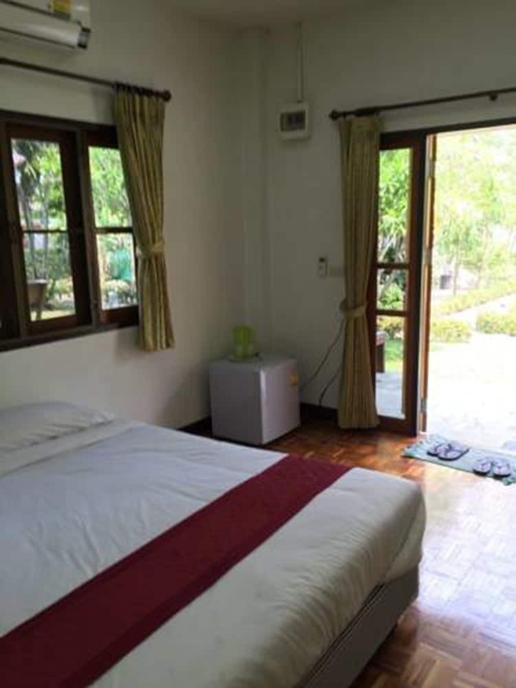 Hotel Monkey House 2