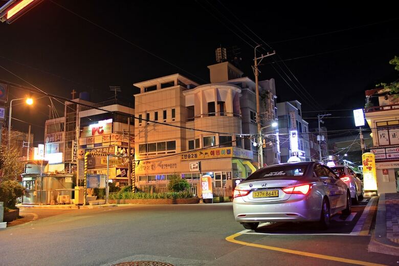 Inn Hotel