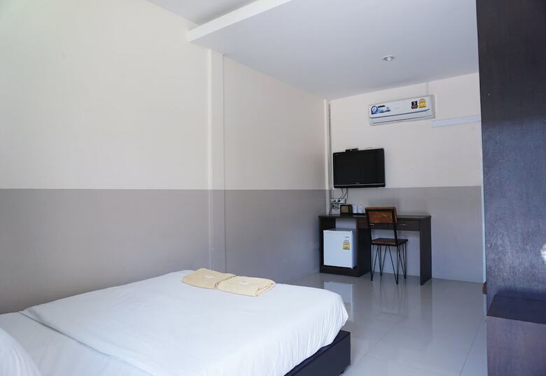 Puangpech Hotel