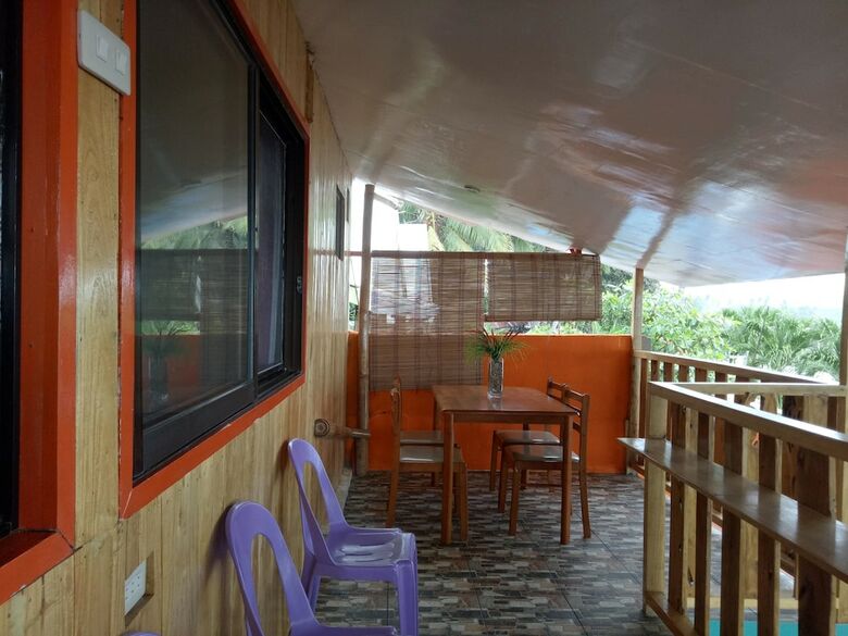 Hotel Smallfry's Beach Resort