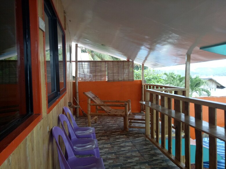 Hotel Smallfry's Beach Resort