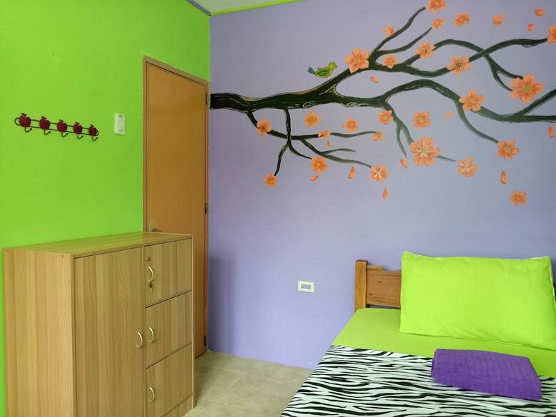 Hotel Smallfry's Beach Resort