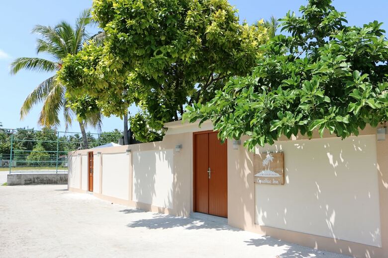 Hotel Omadhoo Inn