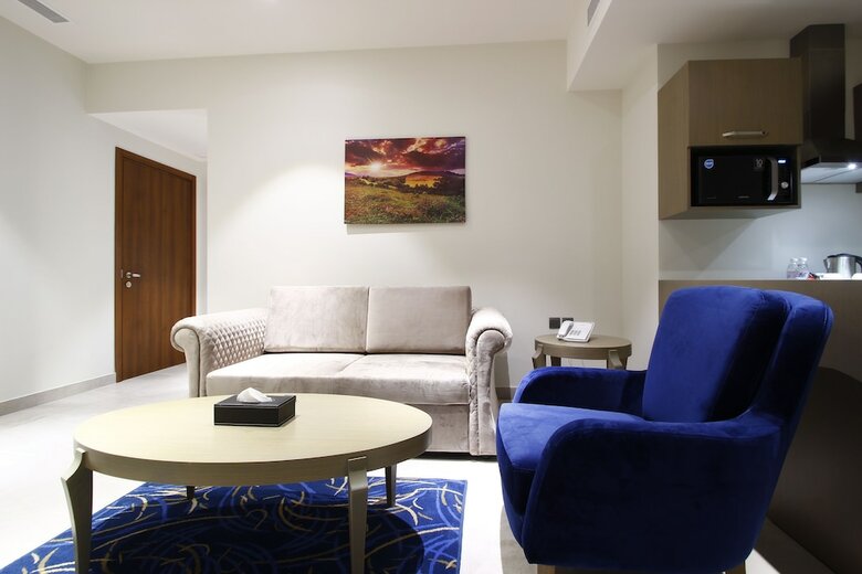 Diwan Residence Hotel Alnaeem