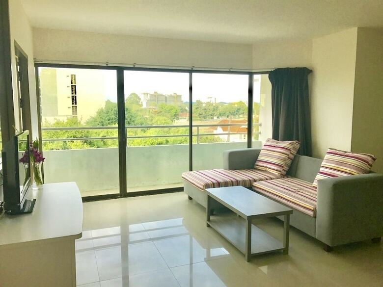 Aparthotel Apartment R-con Wongamat