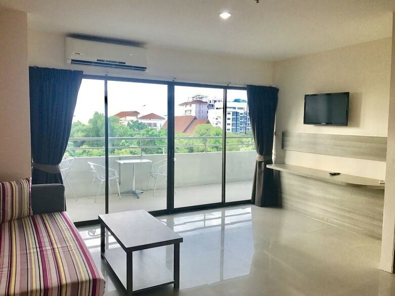 Aparthotel Apartment R-con Wongamat