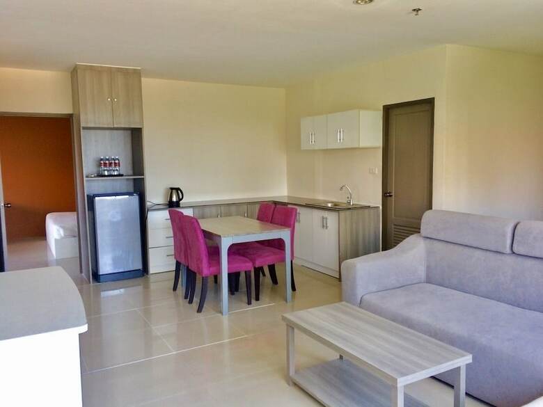 Aparthotel Apartment R-con Wongamat