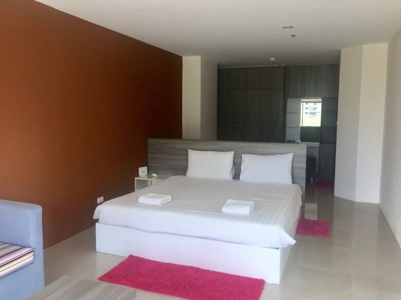 Aparthotel Apartment R-con Wongamat