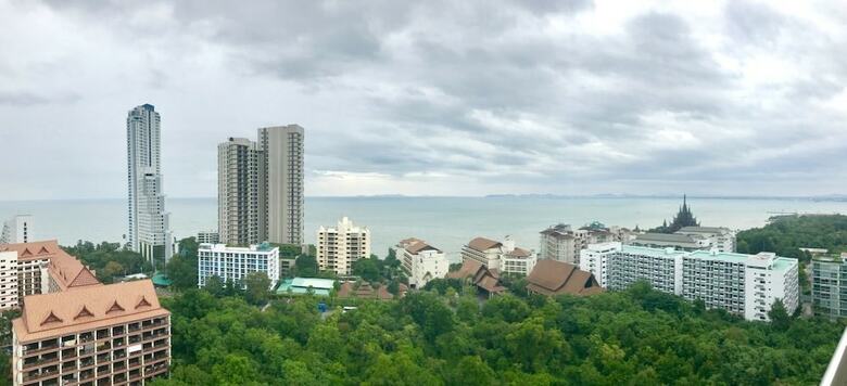 Aparthotel Apartment R-con Wongamat