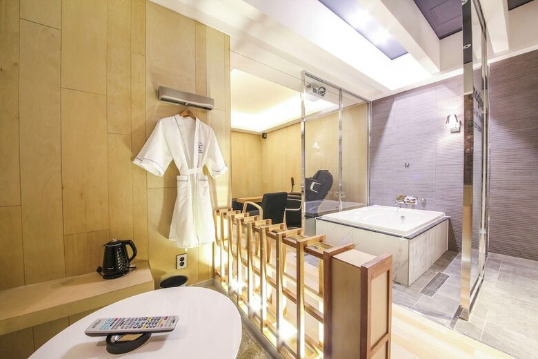 Hotel Yeogiuhtte Seodaegu