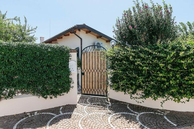 Apartamento La Cesa Case Vacanza