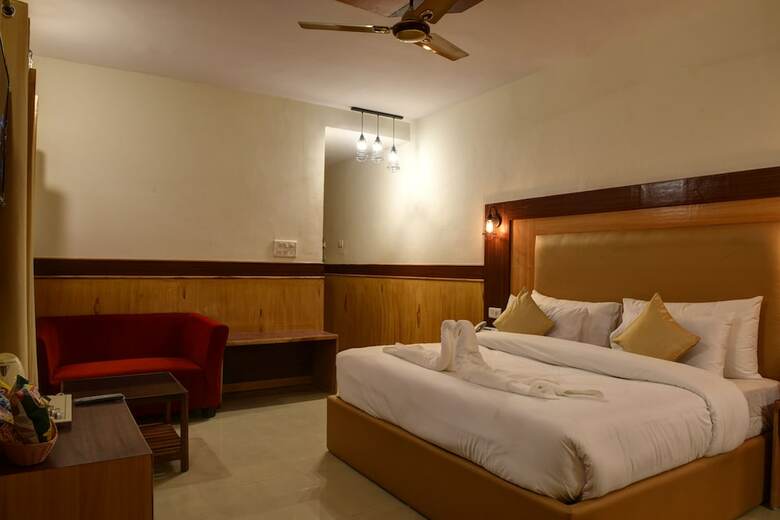 Hotel Signature Manaali
