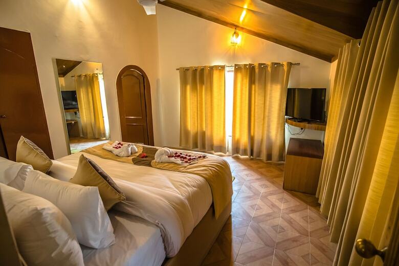 Hotel Signature Manaali