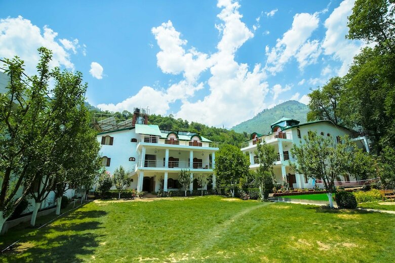 Hotel Signature Manaali