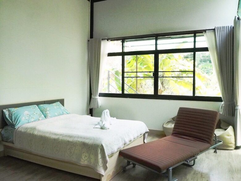 Hotel Baan Rai Klai Weang Homestay