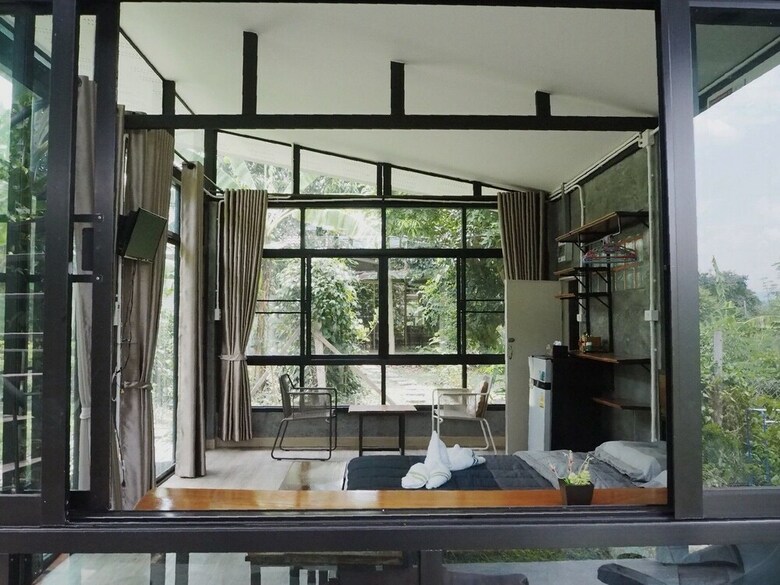 Hotel Baan Rai Klai Weang Homestay