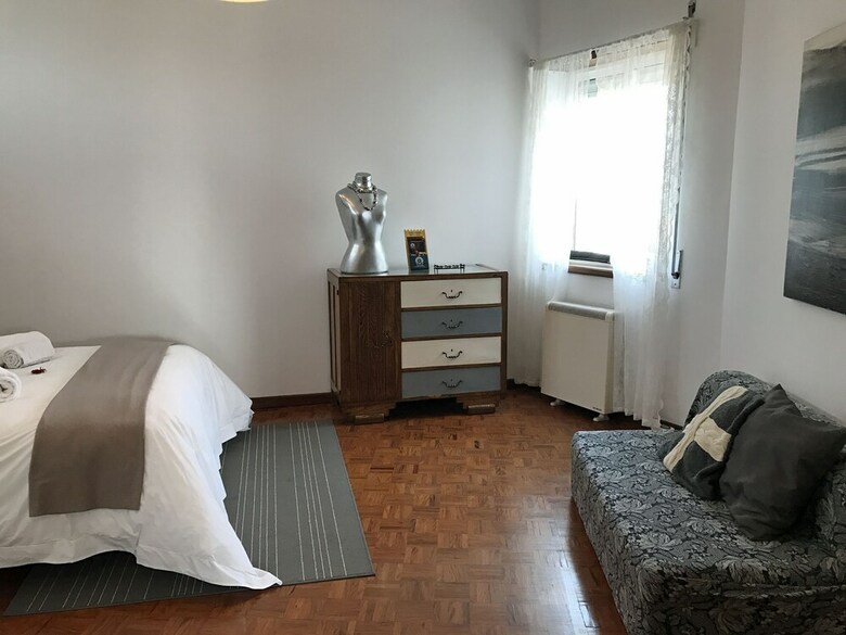 Alegria Apartment Downtown Porto, 2- 5 Pax