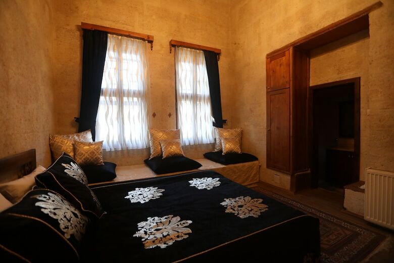Hotel Old Greek House